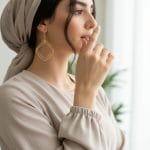 گوشواره طلا مدل دنیز (هندسی دو حلقه تو در تو – بافت و براق) – (۳.۳۷ گرم) - Image 3